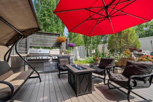 11 Aspen Cliff Place Sw, Calgary, AB - Outdoor With Deck Patio Veranda With Exterior