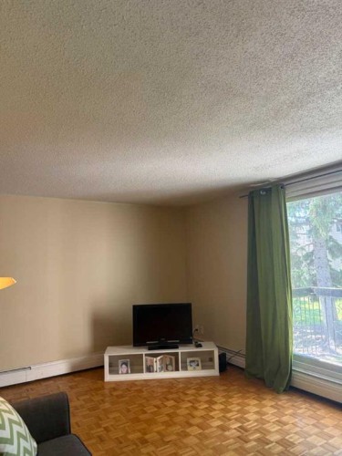 209-315 Heritage Drive Se, Calgary, AB - Indoor