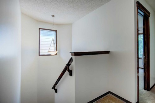 63 Elgin Drive Se, Calgary, AB 
