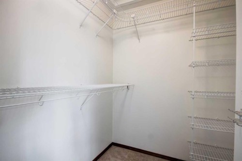 63 Elgin Drive Se, Calgary, AB 