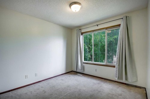 63 Elgin Drive Se, Calgary, AB 