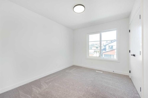 96 Heritage Manor, Cochrane, AB 