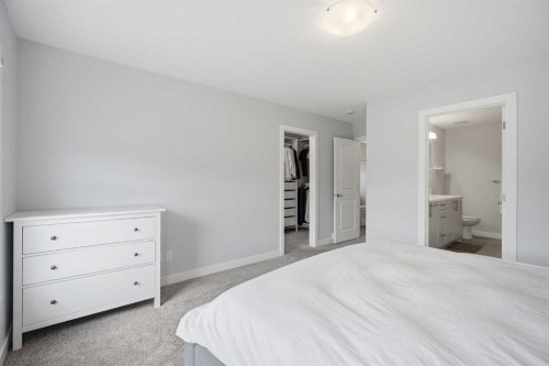 452 Evansglen Drive Nw, Calgary, AB 