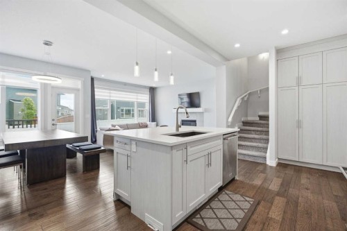 452 Evansglen Drive Nw, Calgary, AB 