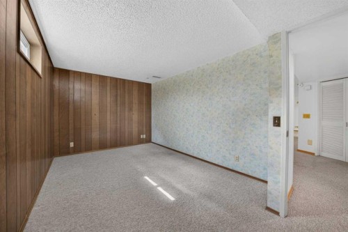 135 Huntcroft Way Ne, Calgary, AB 