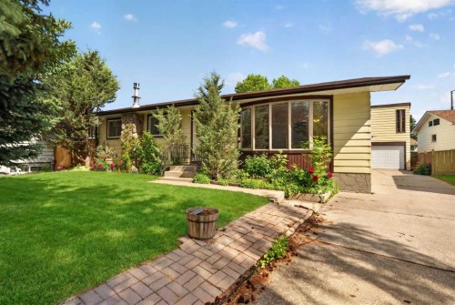 135 Huntcroft Way Ne, Calgary, AB 