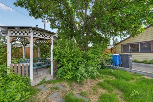 135 Huntcroft Way Ne, Calgary, AB 