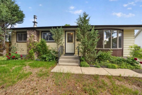135 Huntcroft Way Ne, Calgary, AB 