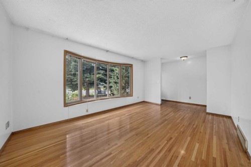 135 Huntcroft Way Ne, Calgary, AB 