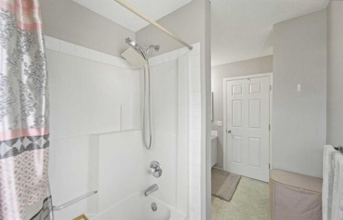 235 Citadel Meadow Bay Nw, Calgary, AB 