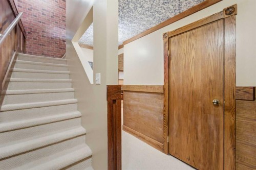 235 Citadel Meadow Bay Nw, Calgary, AB 