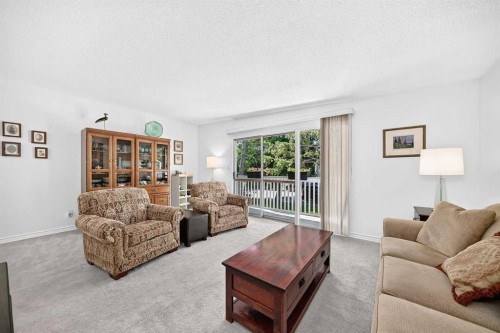 2124B 52 Avenue Sw, Calgary, AB 