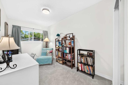 2124B 52 Avenue Sw, Calgary, AB 
