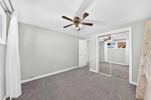 2124B 52 Avenue Sw, Calgary, AB 