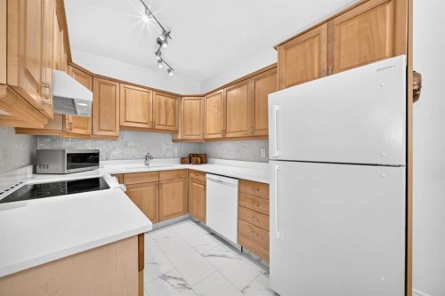 2124B 52 Avenue Sw, Calgary, AB 