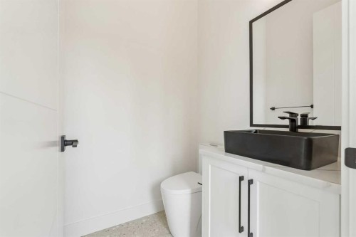1025 32 Avenue Nw, Calgary, AB 
