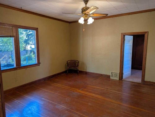 306 Windsor Avenue, Diamond Valley, AB 