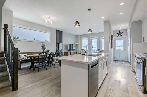 179 Heritage Heights  Cochrane, AB T4C 2R5