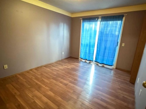 250 Falmere Way Ne, Calgary, AB - Indoor Photo Showing Other Room