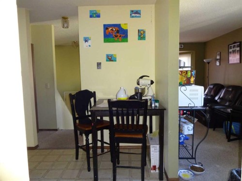 250 Falmere Way Ne, Calgary, AB - Indoor