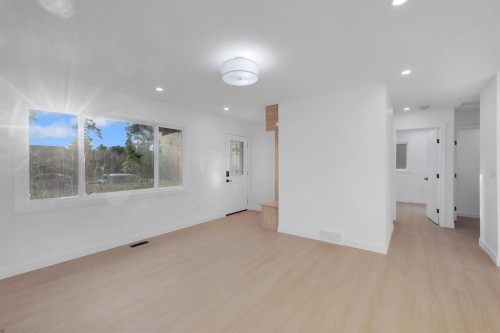 1174 Abbeydale Drive Ne, Calgary, AB 