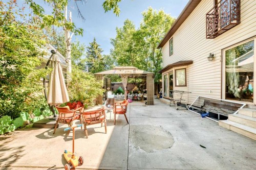 204 Deer Ridge Way Se, Calgary, AB 