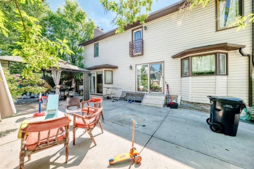 204 Deer Ridge Way Se, Calgary, AB 