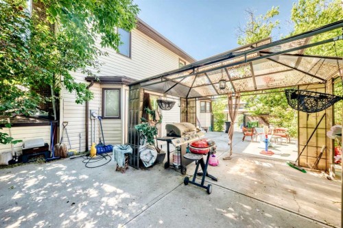 204 Deer Ridge Way Se, Calgary, AB 