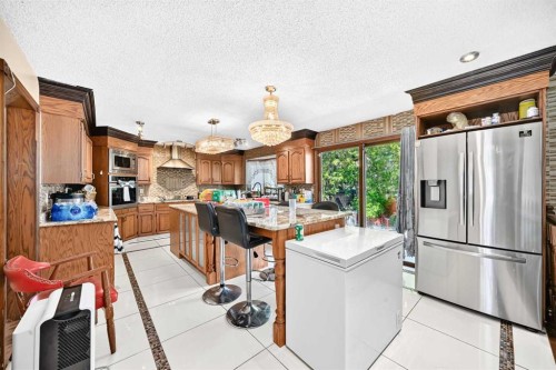 204 Deer Ridge Way Se, Calgary, AB 