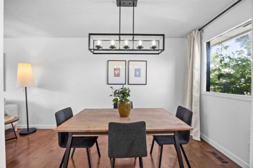 4952 Vanguard Road Nw, Calgary, AB 