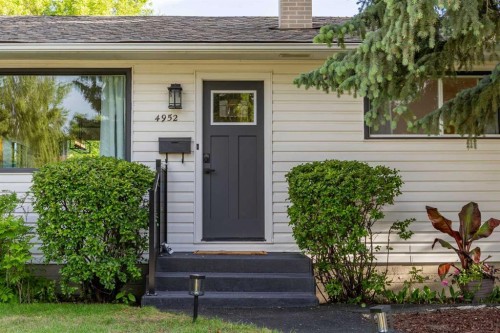 4952 Vanguard Road Nw, Calgary, AB 