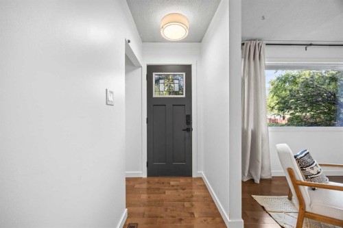 4952 Vanguard Road Nw, Calgary, AB 