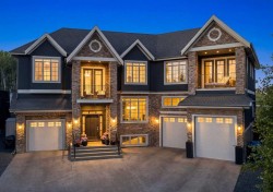 11 Elveden Place SWCalgary, AB T3H 0L1