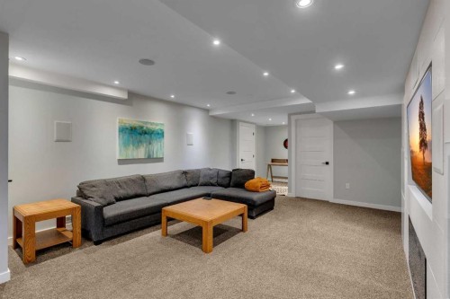 229 22 Avenue Ne, Calgary, AB 