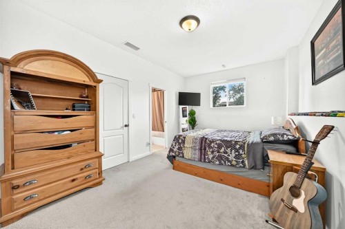 5138 51 Street, Olds, AB 
