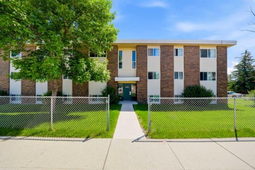 207-6464 Travois Crescent NW Calgary, AB T2K 3S9