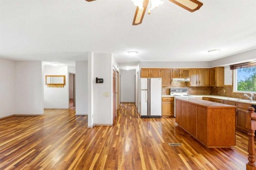 1251 Hunterquay Hill Nw, Calgary, AB 