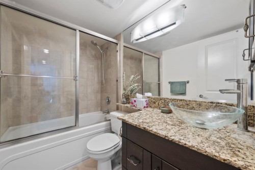 1206-733 14 Avenue Sw, Calgary, AB - Indoor Photo Showing Bathroom