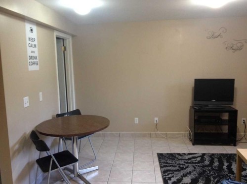 2457 22A Street Nw, Calgary, AB 