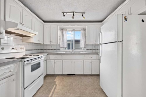 42 Huntford Close Ne, Calgary, AB 