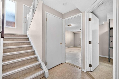 42 Huntford Close Ne, Calgary, AB 