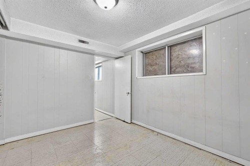 42 Huntford Close Ne, Calgary, AB 