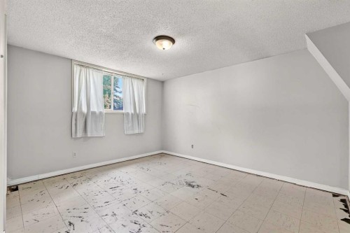 42 Huntford Close Ne, Calgary, AB 