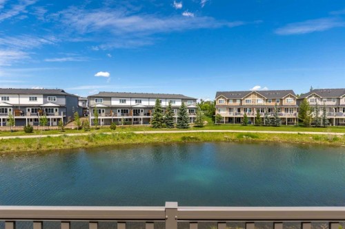420 Montrose Green Se, High River, AB 