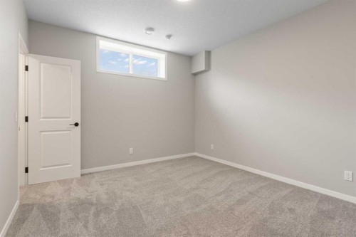 420 Montrose Green Se, High River, AB 