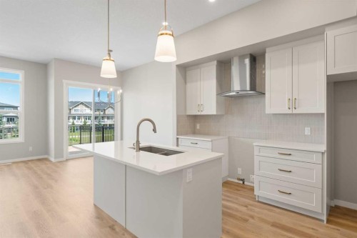 420 Montrose Green Se, High River, AB 