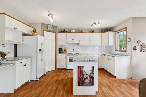 859 Somerset Drive Sw, Calgary, AB 