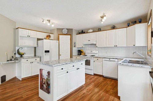 859 Somerset Drive Sw, Calgary, AB 