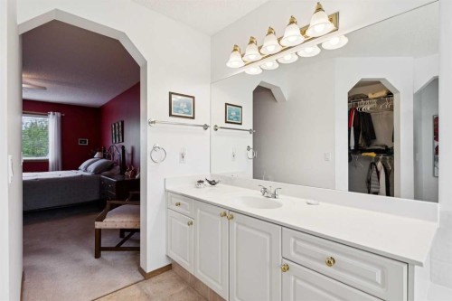 859 Somerset Drive Sw, Calgary, AB 