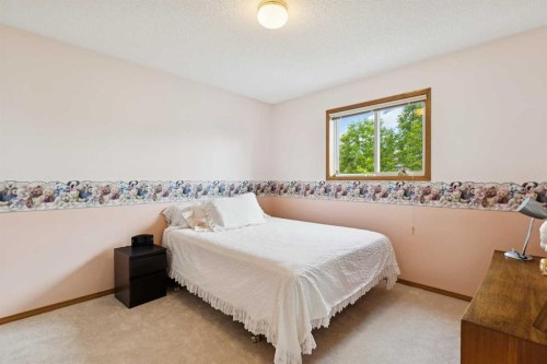 859 Somerset Drive Sw, Calgary, AB 